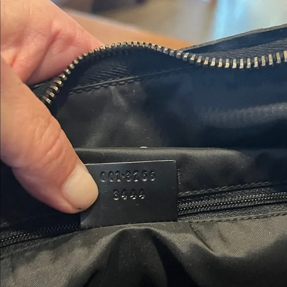 Gucci Black Leather Shoulder Bag - Picture 11 of 16